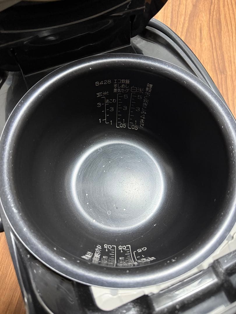 象印 圧力IH極め炊き 豪熱羽釜5.5合炊き NP-BU10 2015年製