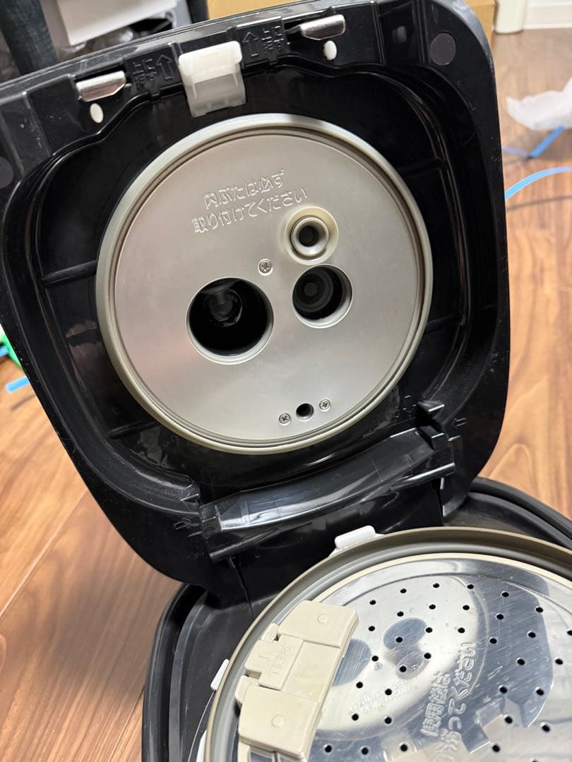 象印 圧力IH極め炊き 豪熱羽釜5.5合炊き NP-BU10 2015年製