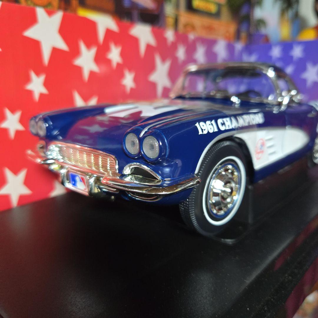 シボレーコルベット1961 Corvette Yankees 限定版 1:18