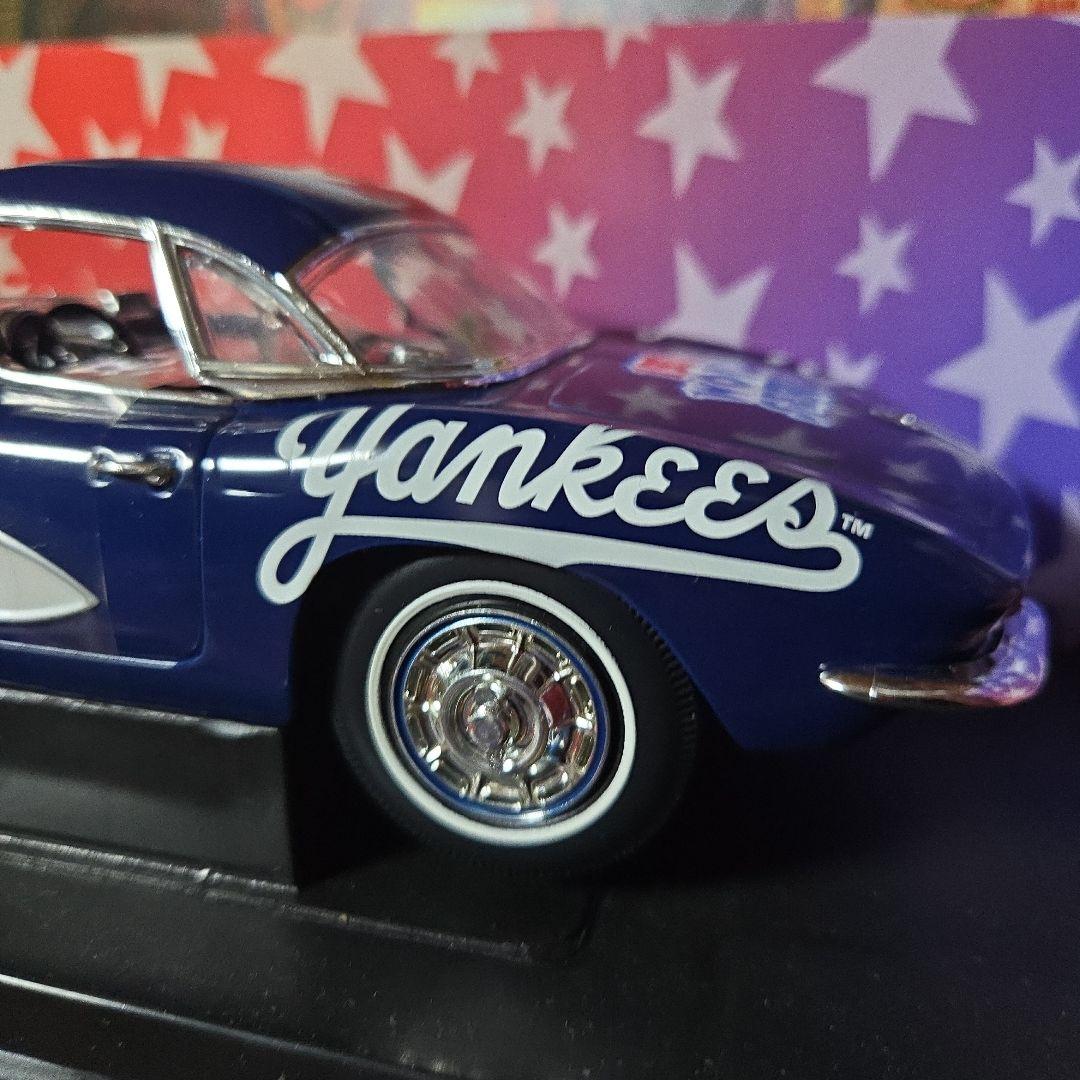 シボレーコルベット1961 Corvette Yankees 限定版 1:18