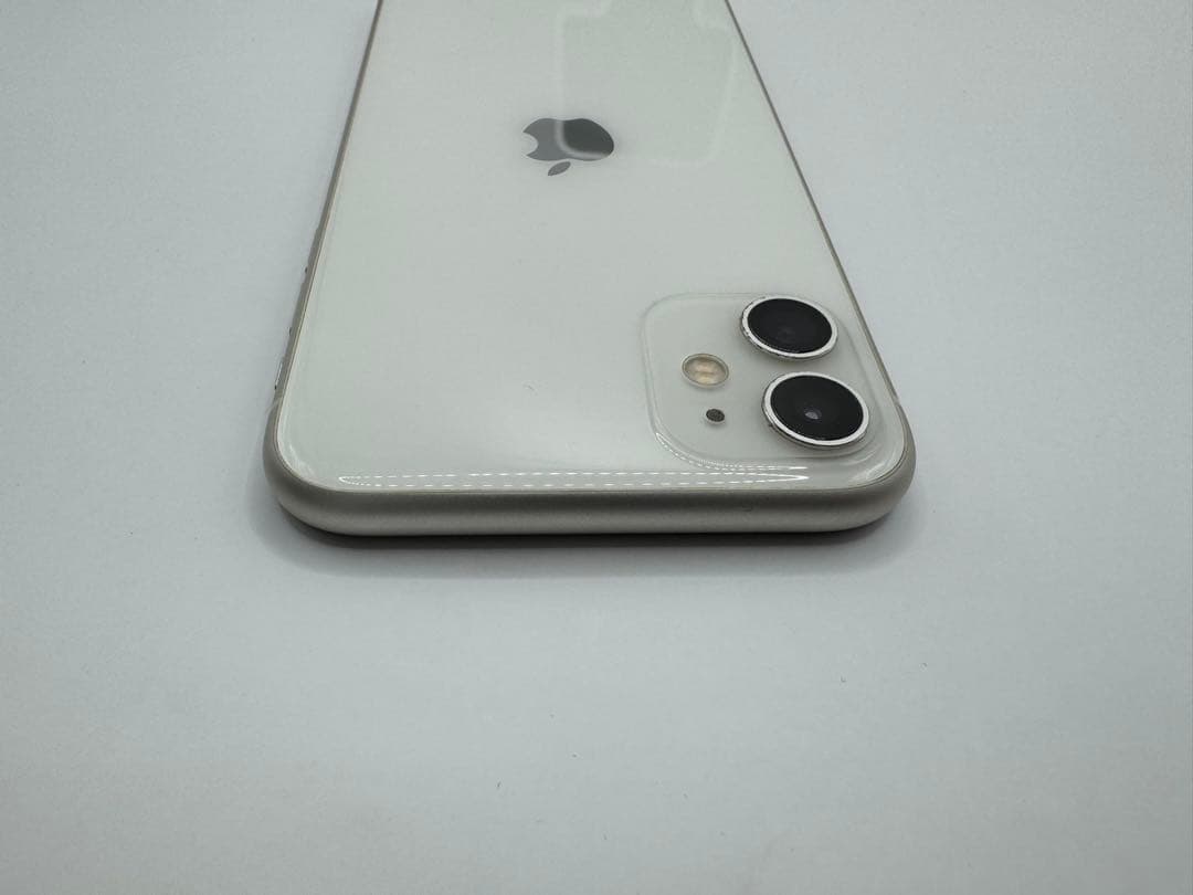◆Apple iPhone 11 128GB SIMフリー◆