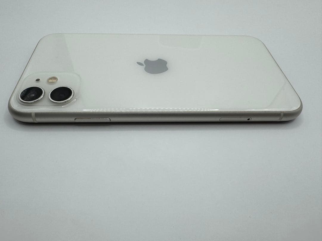 ◆Apple iPhone 11 128GB SIMフリー◆