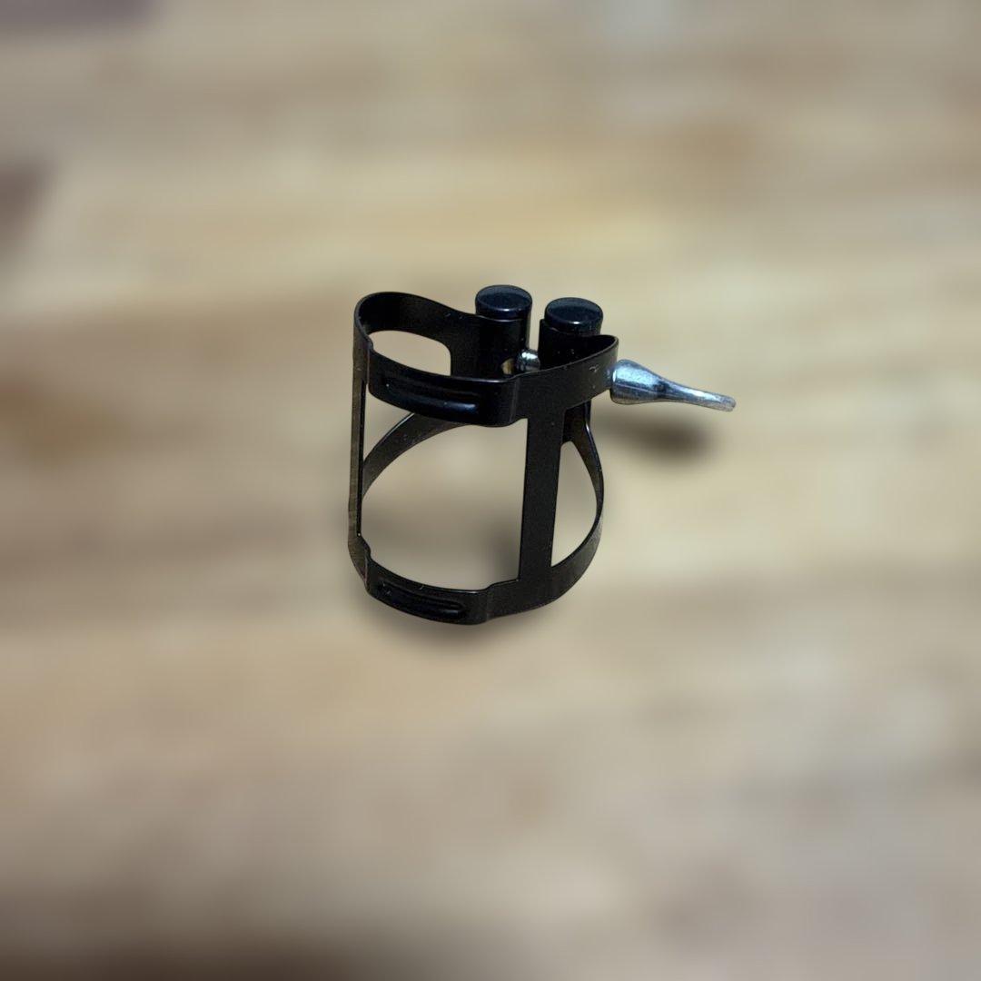 Vandoren M/O E♭-CLAR. リガチャー