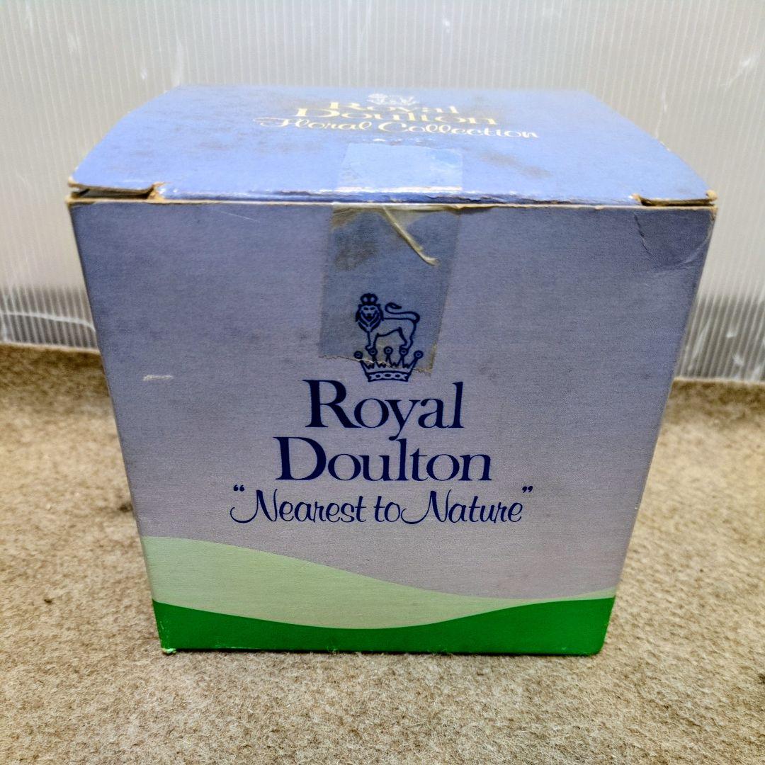 英国 ロイヤルドルトン　陶花(薔薇)