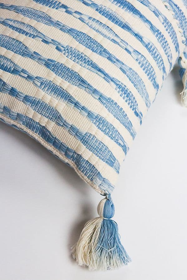 お洒落　ソファー、ベッド　クッション　白青