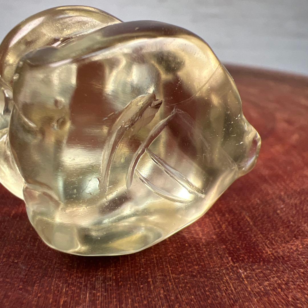 天然石　手彫りうさぎ　シトリン