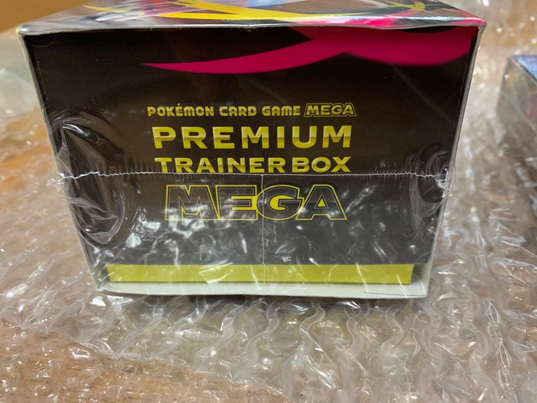 ニンジャスピナー（シュリンク付き）＋プレミアムトレーナーBOX MEGA