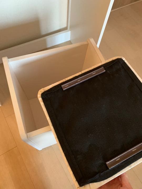 赤　ドレッサー　収納付き
