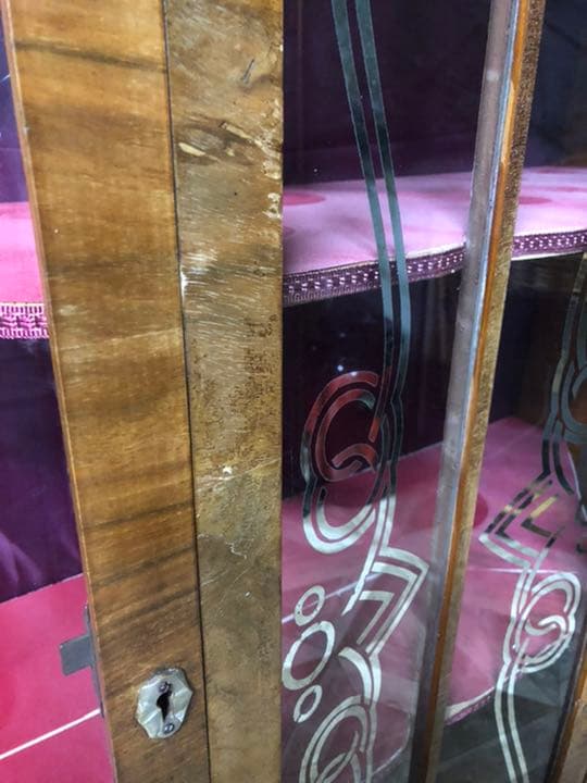 ガラスキャビネット インテリア 棚 猫脚 アンティーク ビンテージ