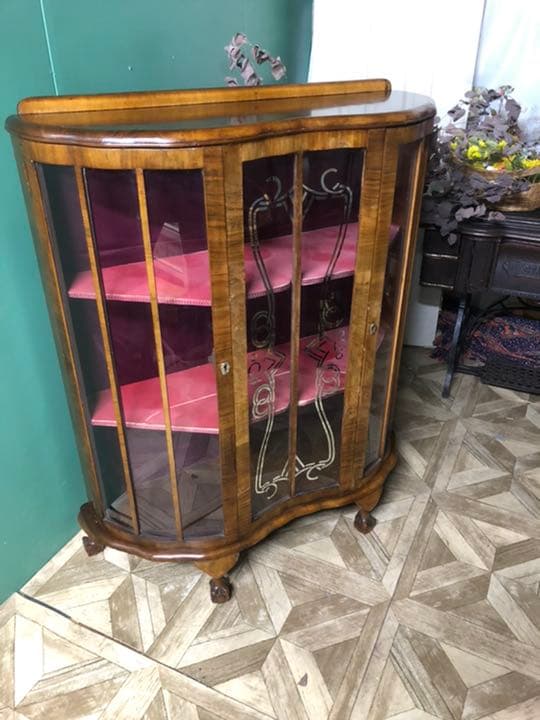 ガラスキャビネット インテリア 棚 猫脚 アンティーク ビンテージ