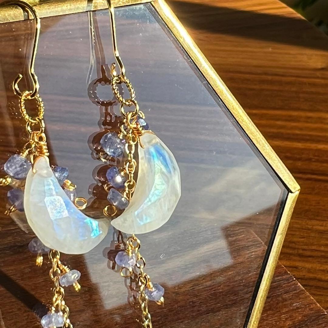 桜子様おまとめ418.エチオピアオパール*14kgfピアス