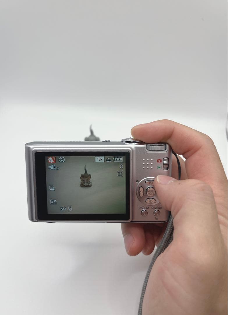 【美品】Panasonic LUMIX DMC-FX37 シルバーコンデジカメラ