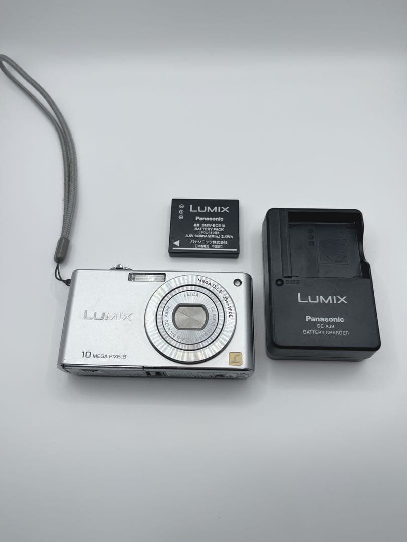【美品】Panasonic LUMIX DMC-FX37 シルバーコンデジカメラ