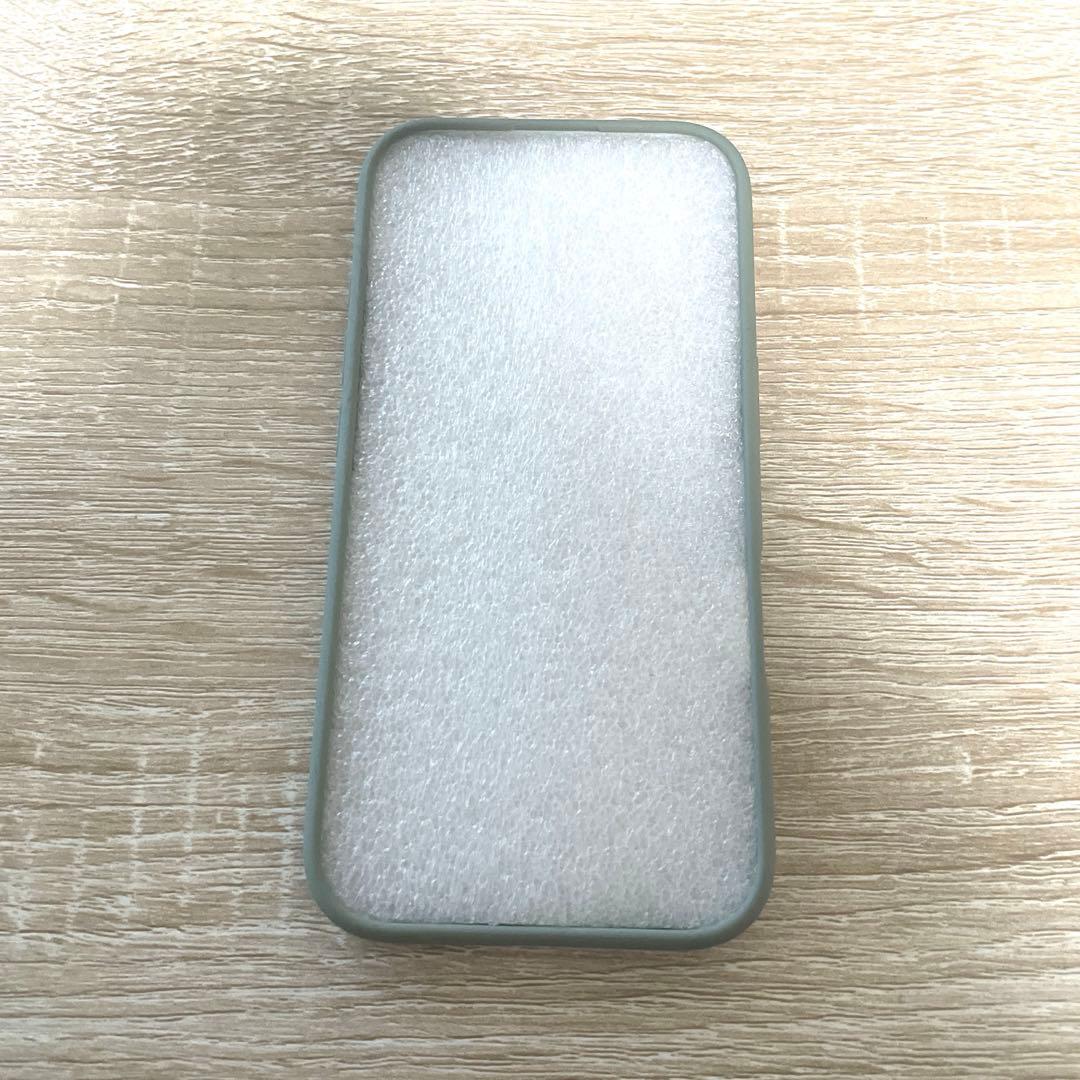 【新品未使用】ファミリア familiar iPhone16ケース