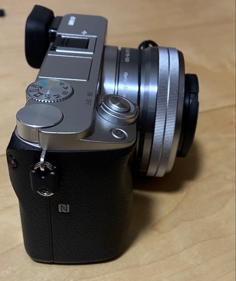 SONY α6000 ミラーレス一眼カメラ　ダブルズームレンズキット ソニー