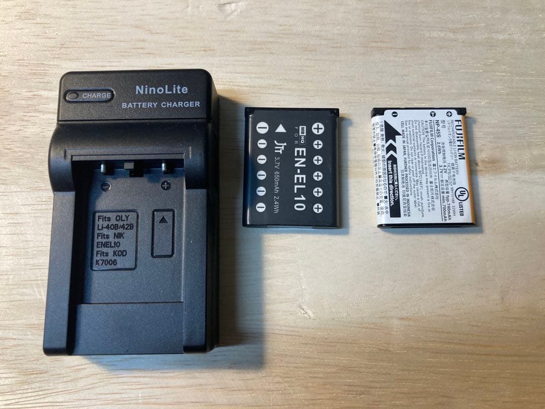 fine pix xp90 予備バッテリーつき