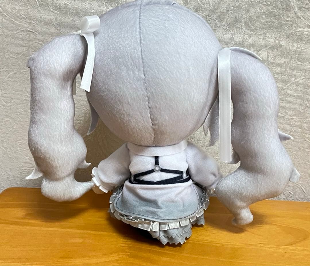 GIFT プロセカ 誰もいないセカイの初音ミク ぬいぐるみ
