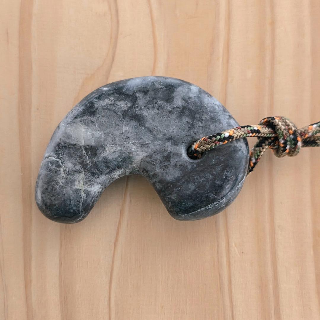 129　糸魚川　翡翠　勾玉　パワーストーン