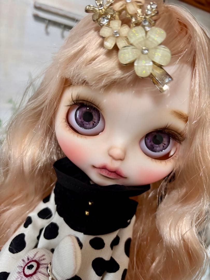 カスタムアイシードール　ネオサイズ　白肌　ヘア違いロングウェーブ