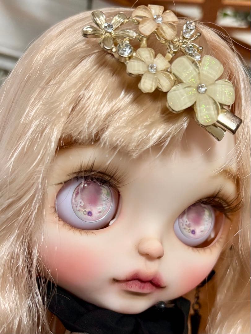 カスタムアイシードール　ネオサイズ　白肌　ヘア違いロングウェーブ