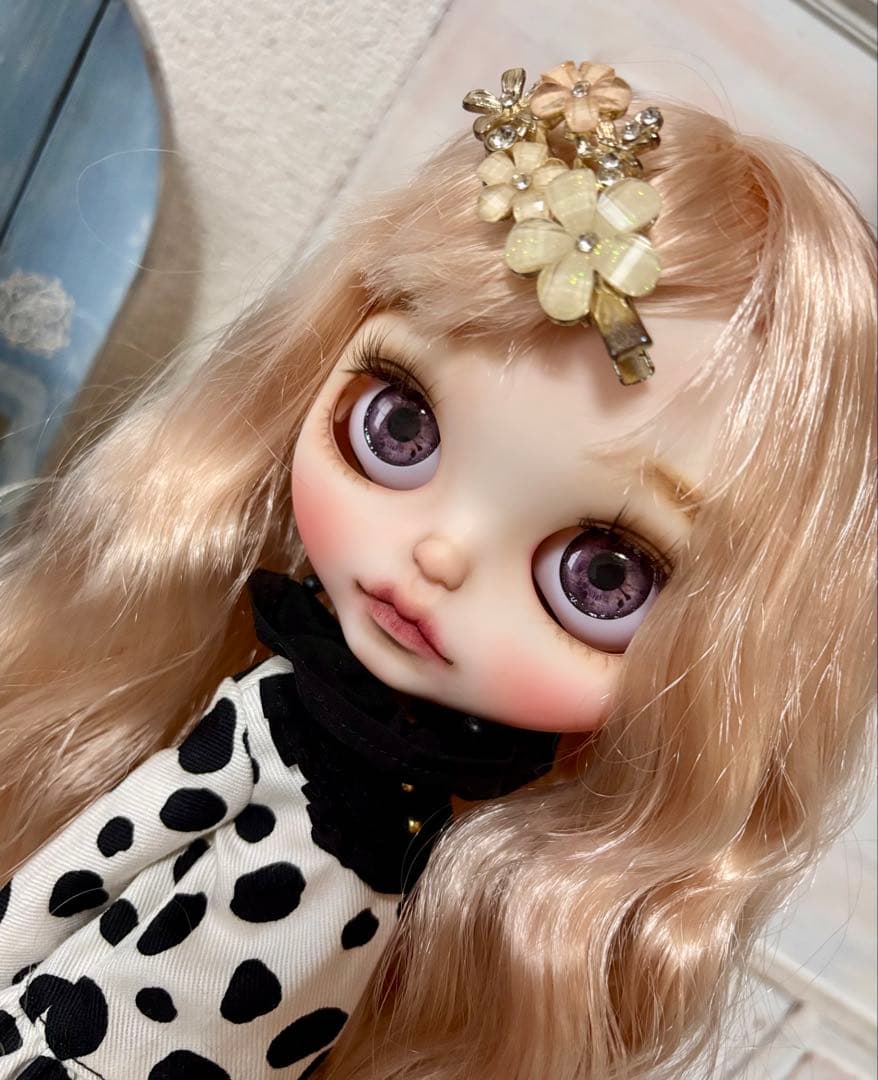 カスタムアイシードール　ネオサイズ　白肌　ヘア違いロングウェーブ