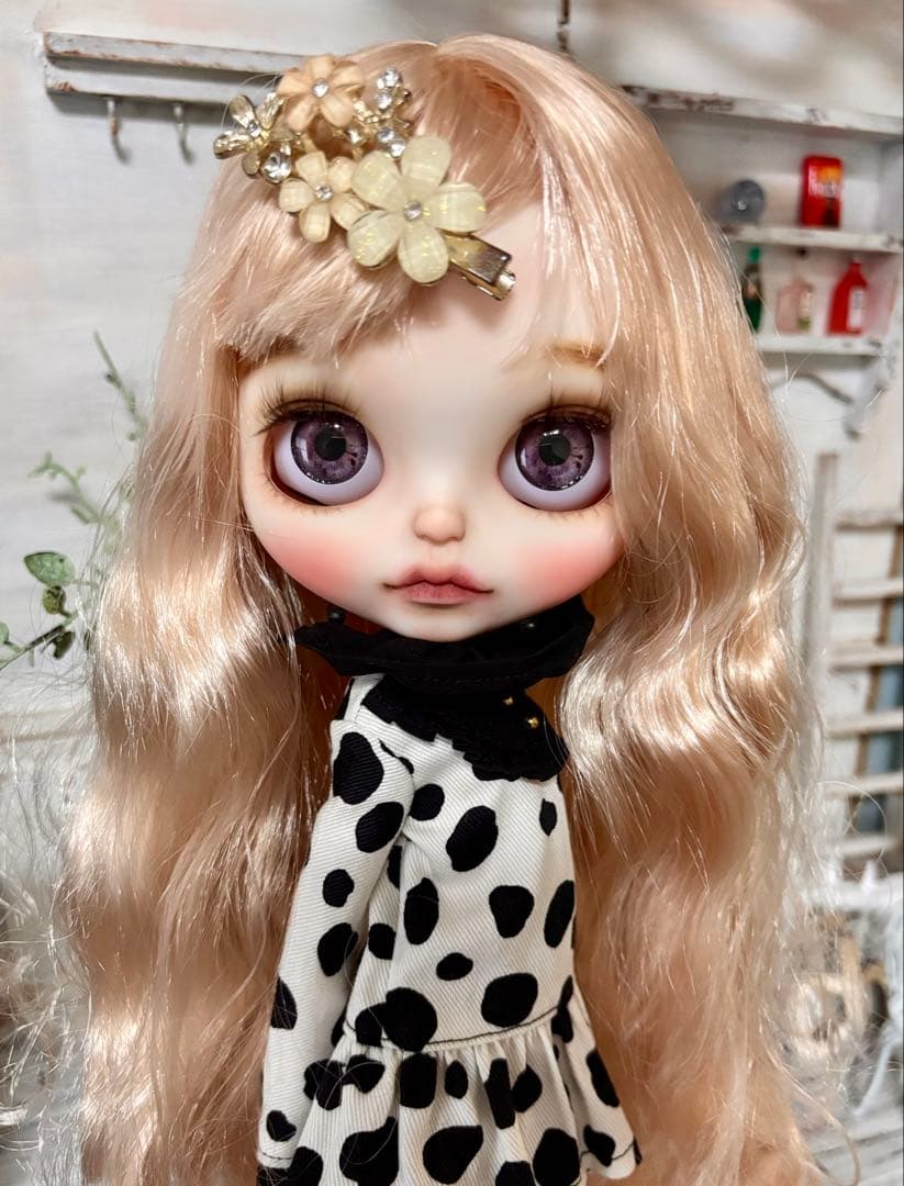 カスタムアイシードール　ネオサイズ　白肌　ヘア違いロングウェーブ