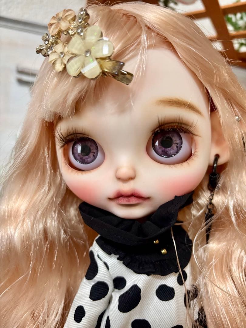 カスタムアイシードール　ネオサイズ　白肌　ヘア違いロングウェーブ