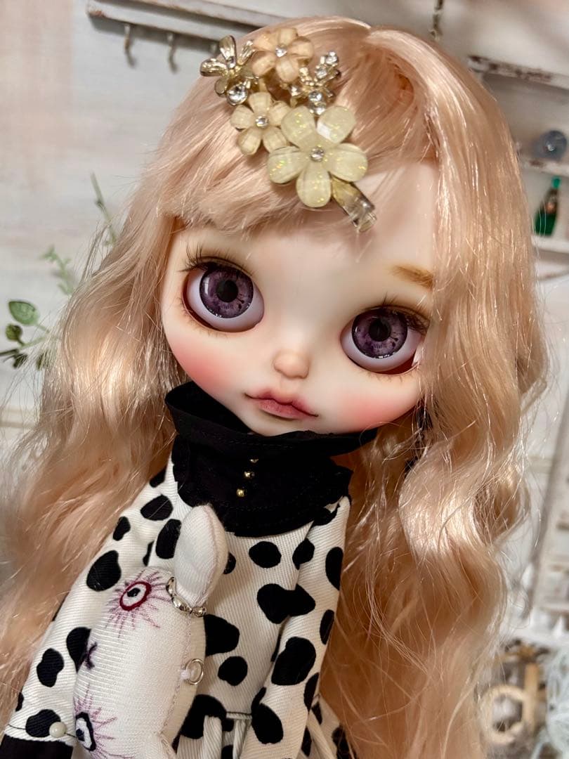 カスタムアイシードール　ネオサイズ　白肌　ヘア違いロングウェーブ