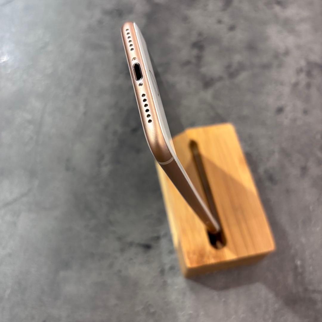 ☆極美品☆ iPhone 8 64GB ローズゴールド