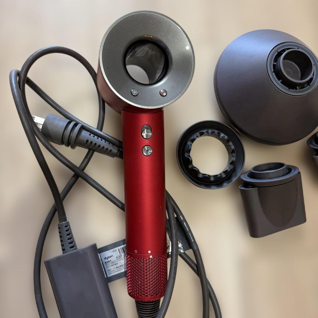 ダイソン　レッド ヘアドライヤー 本体 + 付属品