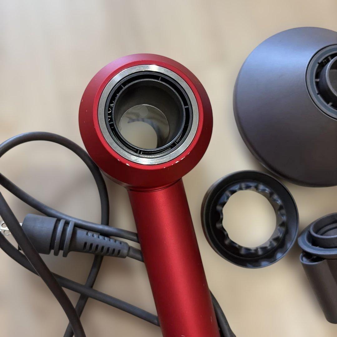 ダイソン　レッド ヘアドライヤー 本体 + 付属品