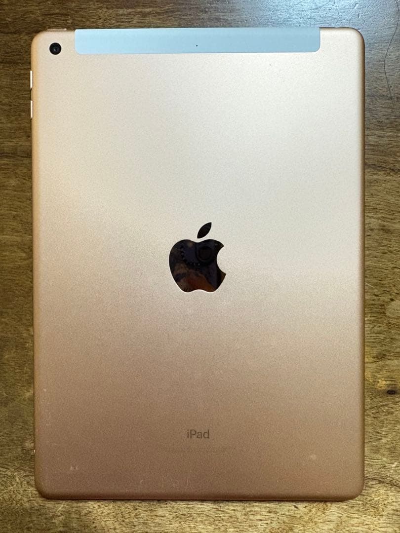 iPad 第6世代 Wi-Fi + Cellularモデル 32GB