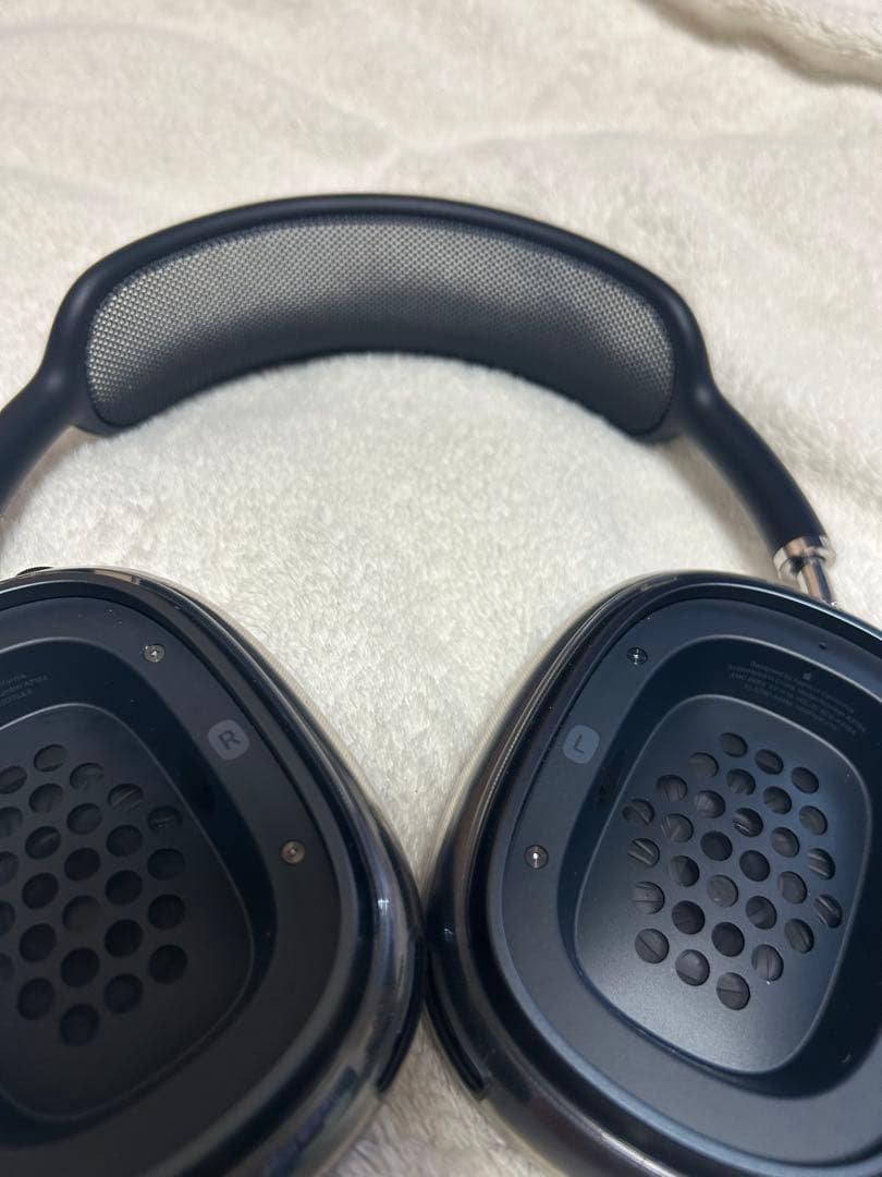 AirPods Max ミッドナイト