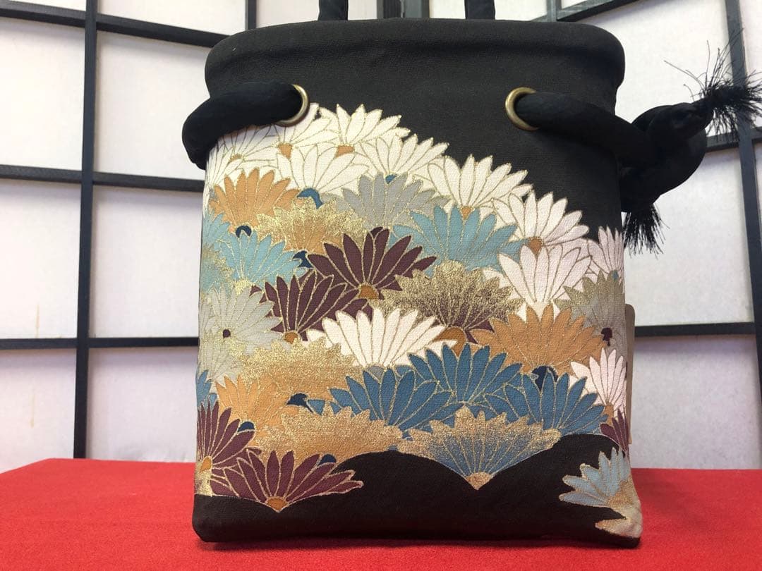 一閑張り　一閑張りバック　押し絵 古布　縮緬　留袖　【狐の嫁入り】