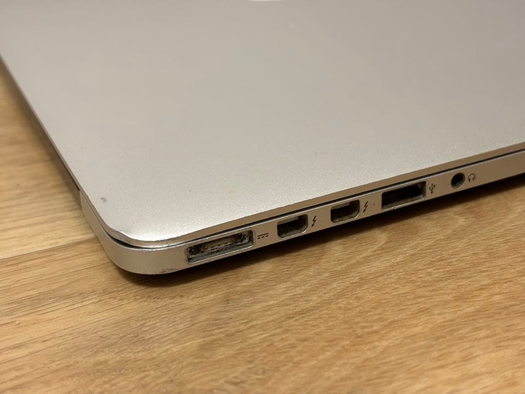 MacBook Pro 15インチ　i7 Intel 256GB 8GB