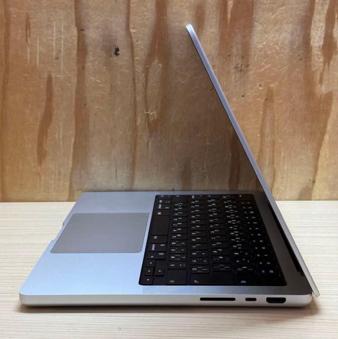 MacbookPro M1 Pro 2021 32GB SSD1TB充放電51回