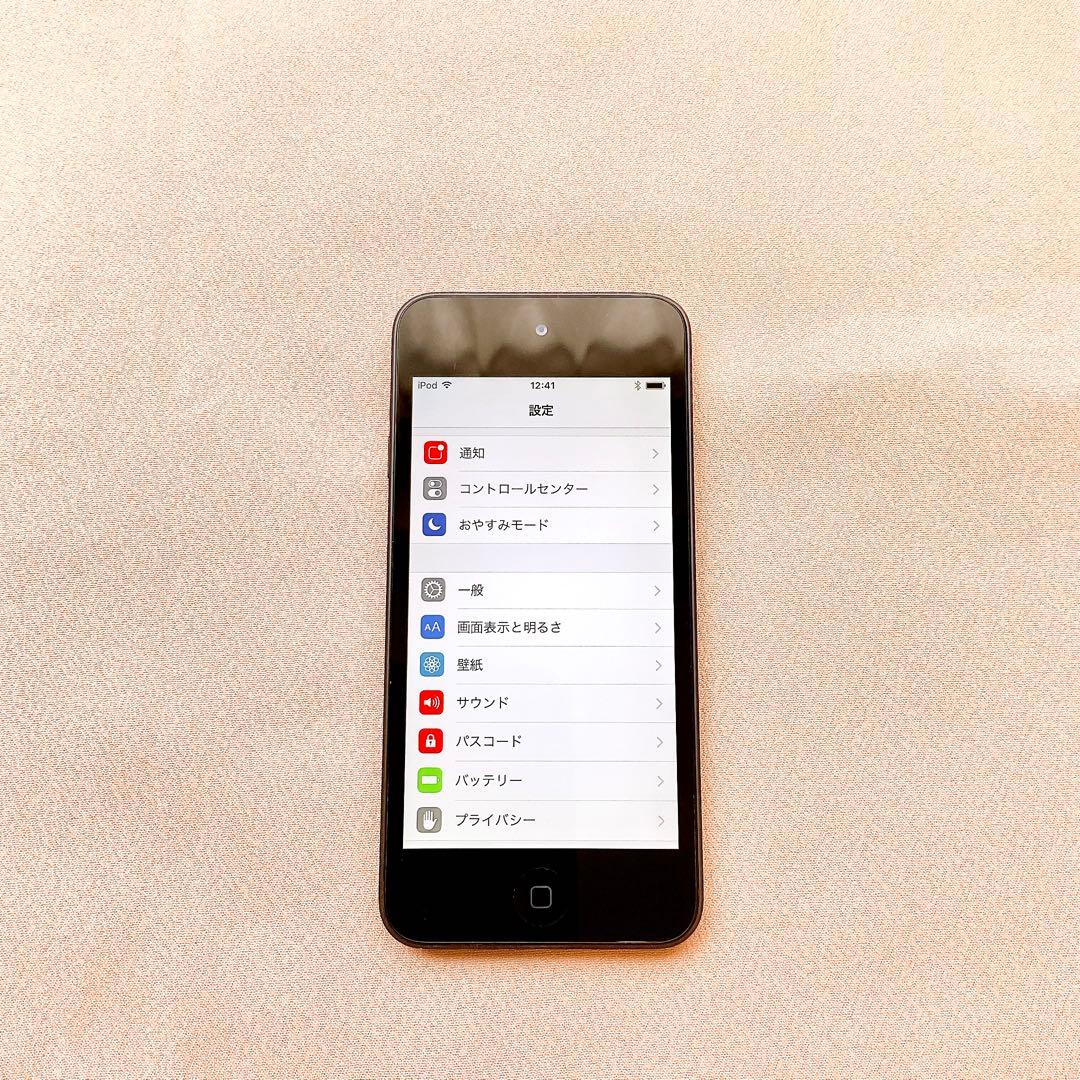 ブラック iPod touch 第5世代 64GB アイポッドApple本体 P