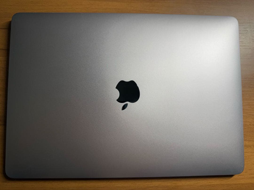 美品　Apple MacBook Air M1 8GB 256GB