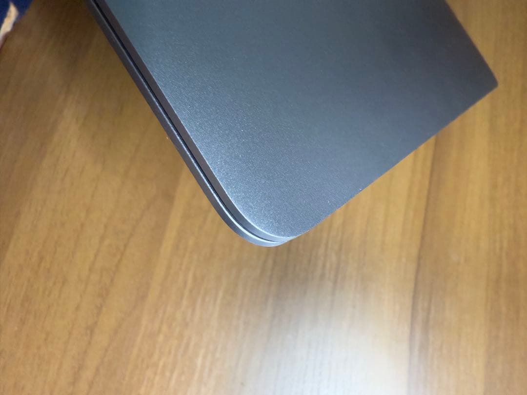 美品　Apple MacBook Air M1 8GB 256GB