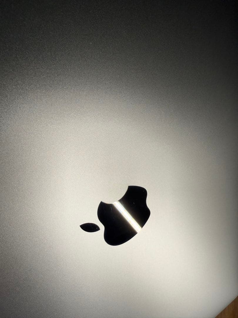 美品　Apple MacBook Air M1 8GB 256GB