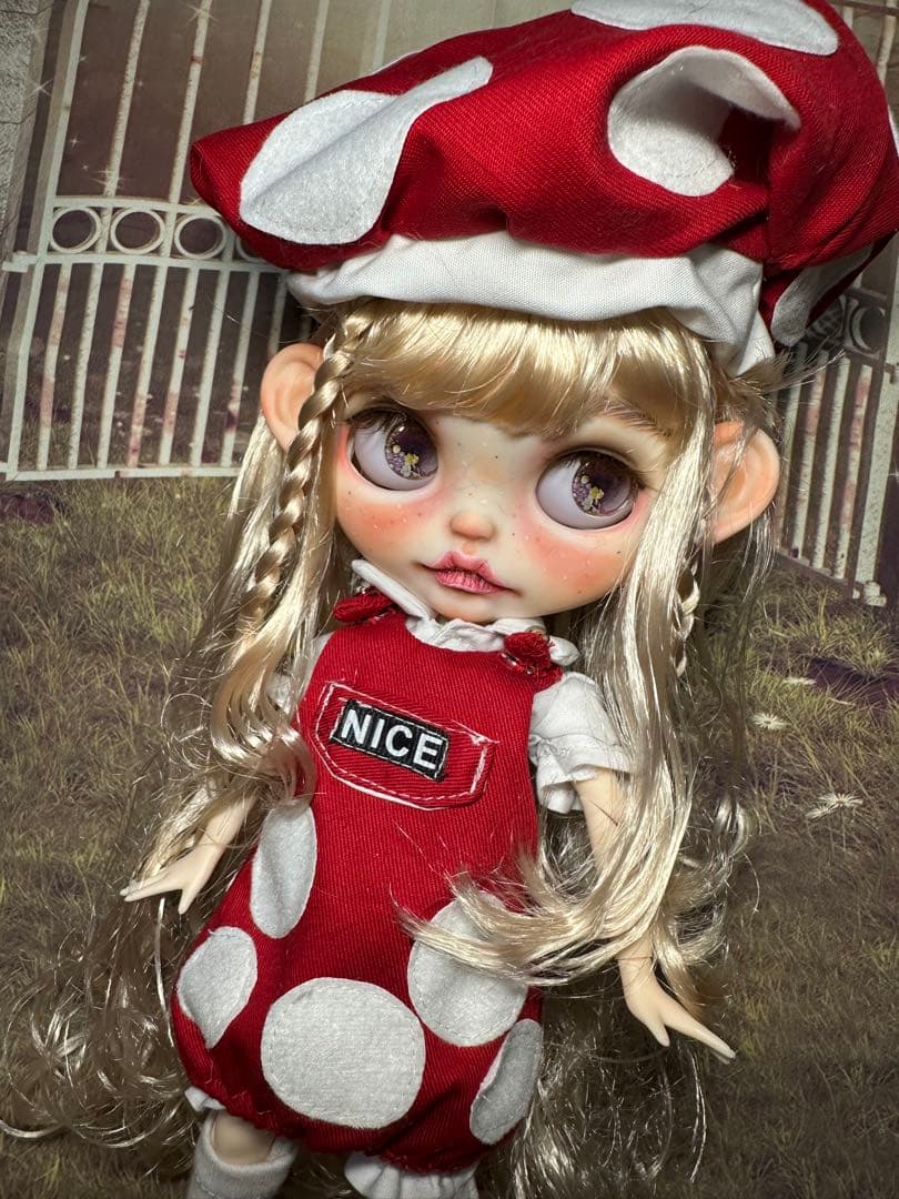 r*k様 アイシードール本体　女の子　アウトフィット付き。毛細血管そばかすっ子