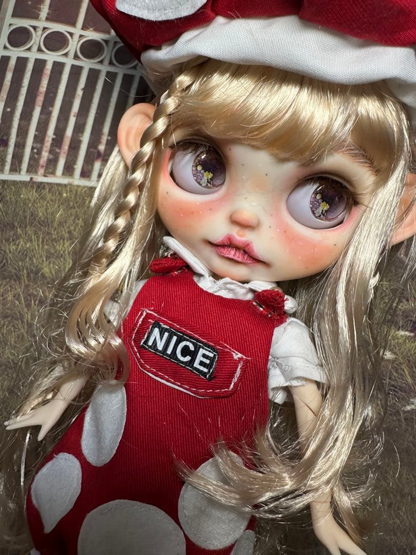 r*k様 アイシードール本体　女の子　アウトフィット付き。毛細血管そばかすっ子