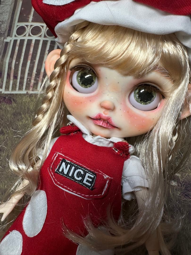 r*k様 アイシードール本体　女の子　アウトフィット付き。毛細血管そばかすっ子