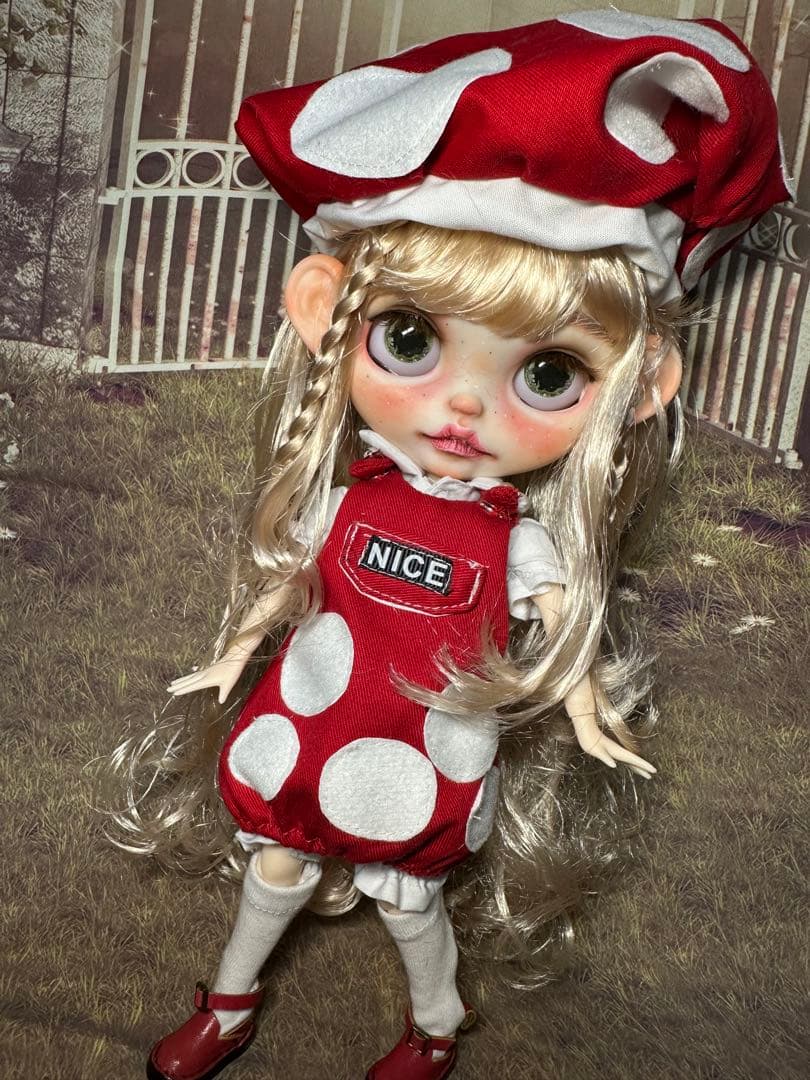 r*k様 アイシードール本体　女の子　アウトフィット付き。毛細血管そばかすっ子