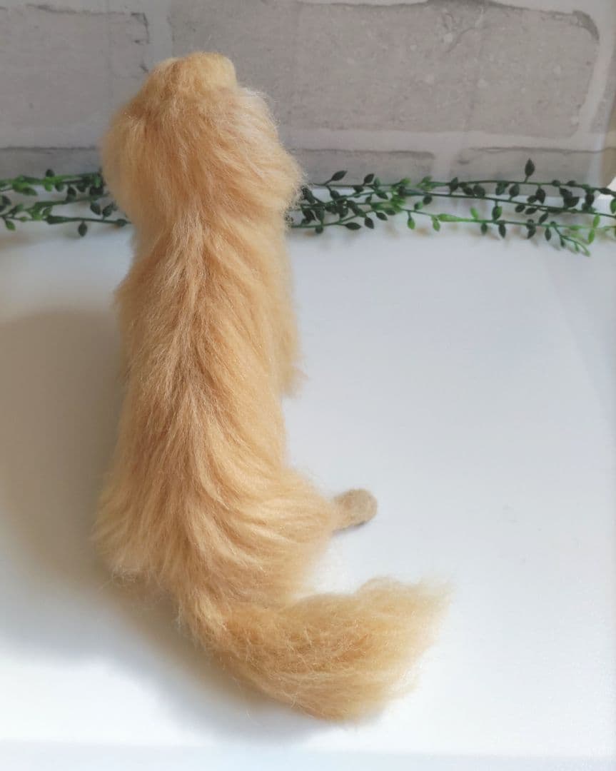 ミニチュアダックス♡クリーム・イエロー・薄めゴールド♡羊毛フェルト☆ハンドメイド