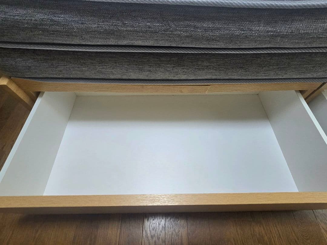 【美品、傷あり】シングルベッドフレーム　マット　セット売り