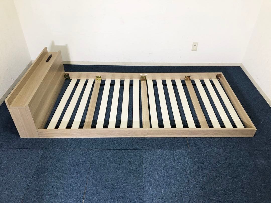 (新品)シングルサイズ ローベッドYB05 USBポート・コンセント2口、宮棚付