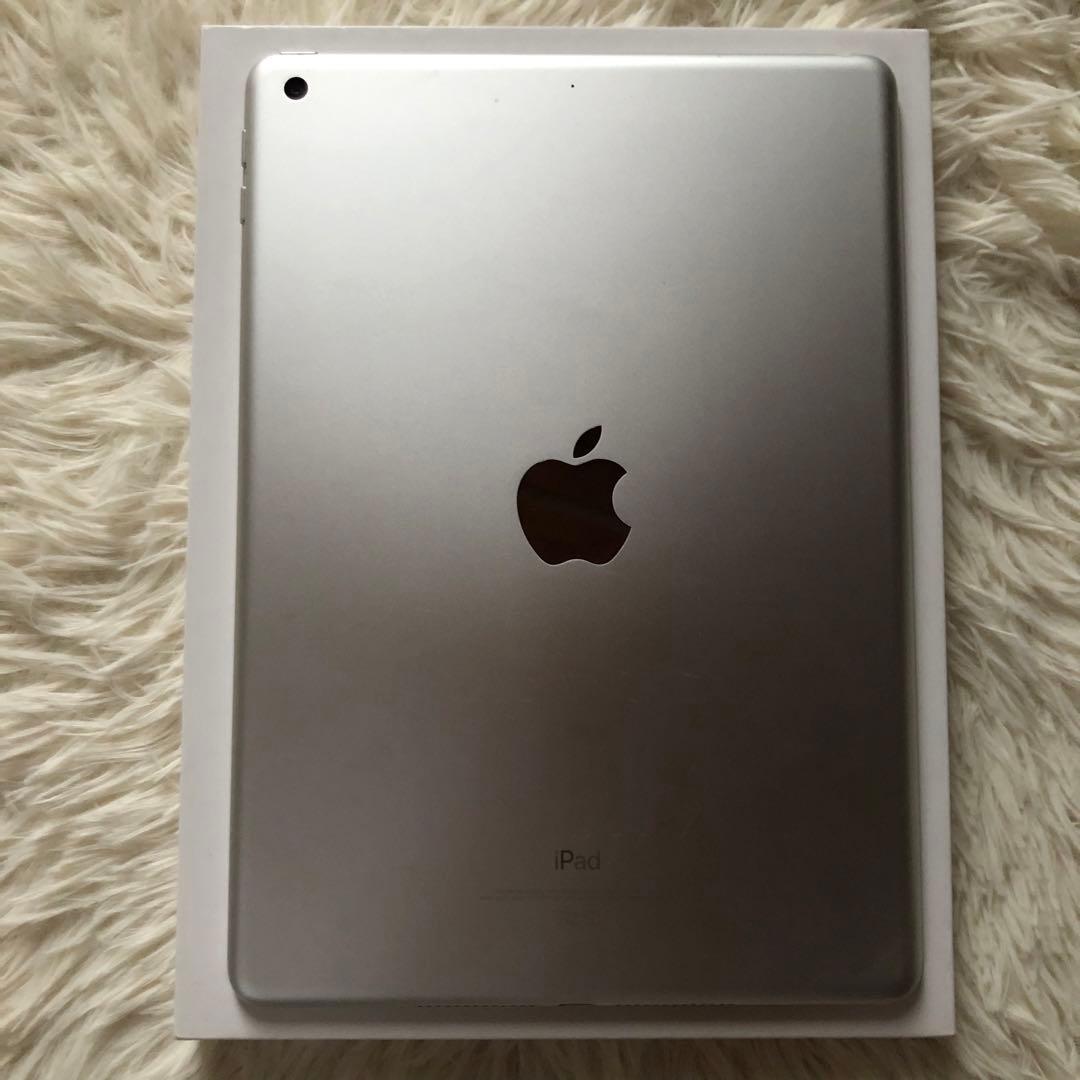 【完動品】iPad 第6世代 32GB 【すぐ発送】