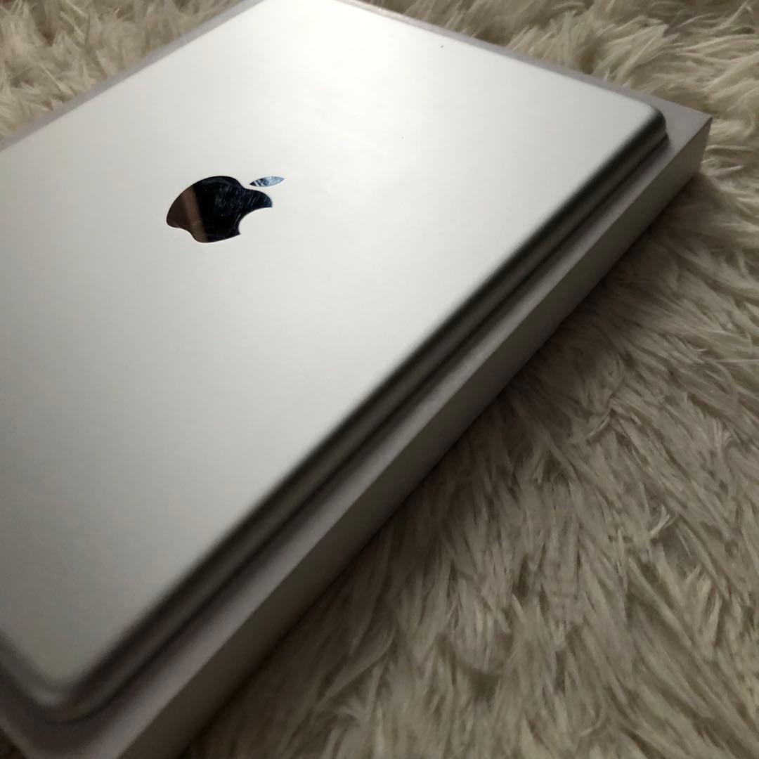 【完動品】iPad 第6世代 32GB 【すぐ発送】