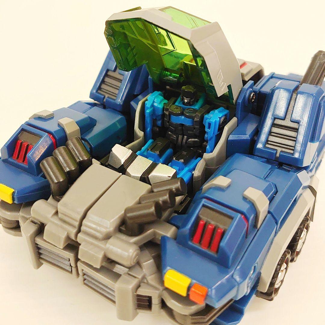 ウォーボット スチールコア　フィギュア　変形ロボ